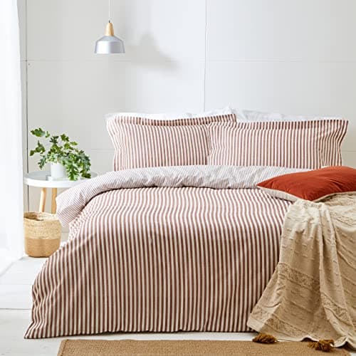 Image of furn. Yard Hebden 100% Cotton Stripe Duvet Cover Set – Reversible Striped Bedding (Pecan, Double)