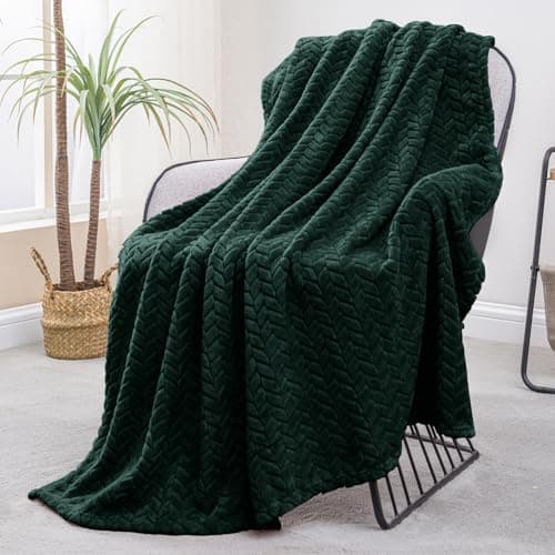 Image of Exclusivo Mezcla Fleece Throw Blanket for Sofa and Bed, 127x178 CM Soft Cozy Jacquard Flannel Blankets, Lightweight Fuzzy Plush Warm Throws for All Seasons, Forest Green