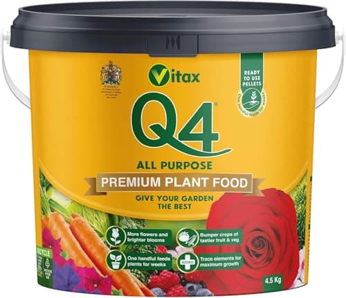 Image of Vitax Q4 All Purpose Plant Food 4.5kg | Professional Pelleted Fertiliser with Organic Nutrients | Essential Trace Elements for Flowers, Fruit & Veg | High Yield Slow Release Garden & Rose Fertilizer