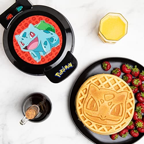 Image of Uncanny Brands Pokemon Bulbasaur Waffle Maker - UK Plug, Brown,golden