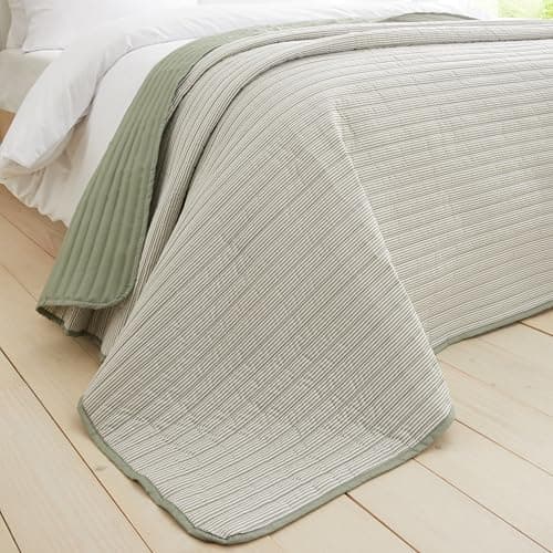 Image of Catherine Lansfield Stripe Quilted Reversible 220x230 cm Bedspread Green