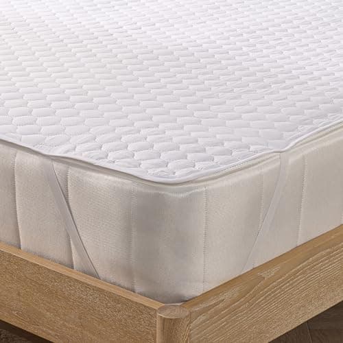 Image of Slumberdown Anti Allergy Mattress Protector Single Bed - Allergy UK Approved for Allergy & Asthma Sufferers, Anti Bacterial, Soft Touch Quilted Cover - 30cm Elasticated Straps, Washable (90 x 190cm)