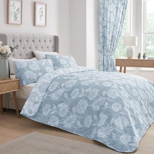 Image of Dreams & Drapes Blue Chrysanthemum Bedspread 230x200cm – Reversible Floral Quilt – Soft Touch Vintage Bedding – Light Blue Quilted Bedspread – Botanical Bedroom Throw – 100% Polycotton Cover