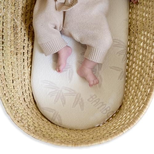 Image of Clair de Lune Natural Bamboo Palm Moses Basket/Noah Pod® Mattress - 74 x 28 cm