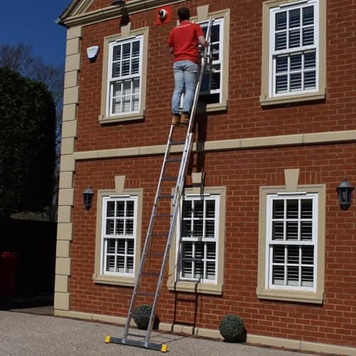 Image of Trade Master Pro® 2 Section Extension Ladder | Auto Locking Clips | Aluminium | Anti Slip Stabiliser bar | 150kg Weight Rating | EN131 Pro Certified | Size: 7.09m