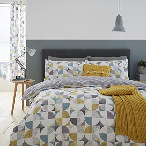 Image of Catherine Lansfield Retro Circles Reversible Double Duvet Cover Set with Pillowcases Green Ochre Yellow