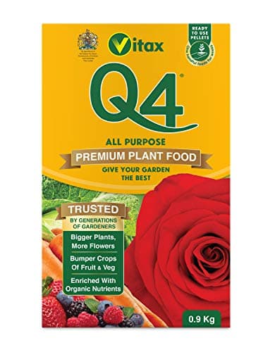 Image of Vitax Q4 All Purpose Plant Food, Fertiliser Enriched With Organic Nutrients, More Flowers, Bigger Yields, Slow Release - 0.9 Kg