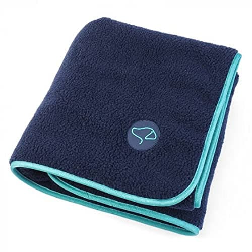 Image of ZOON Dog Uber-Activ Comforter 110x100cm, Blue, Green
