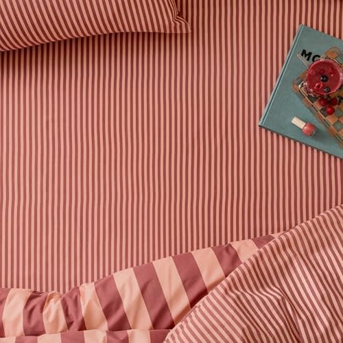 Image of furn. The Ultimate Stripe Fitted Sheet – Tonal Narrow Striped Polycotton Bed Sheet (Raspberry Smoothie – Double)