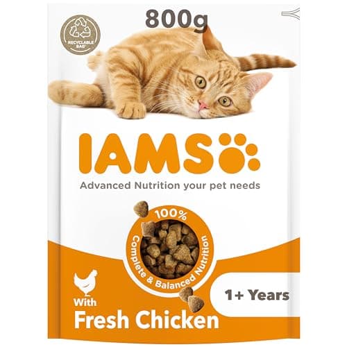 Image of IAMS Adult Complete Dry Cat Food Chicken 800g - Supports Strong Immune System