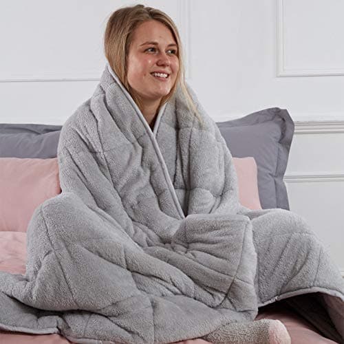 Image of Brentfords Weighted Blanket Teddy Fleece 4kg Silver Grey, Gifts for Women Winter Blanket Sleep Therapy Insomnia Anxiety Relief for Adults, 125 x 150cm - (Disclaimer Only suitable for age 3+ years)