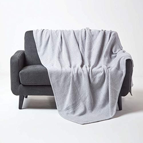 Image of HOMESCAPES Grey Throw 100% Cotton 150 x 200 cm Cosy Throw for Sofa or Bed “Halden” Chevron Blanket Herringbone Geometric Pattern Bedspread