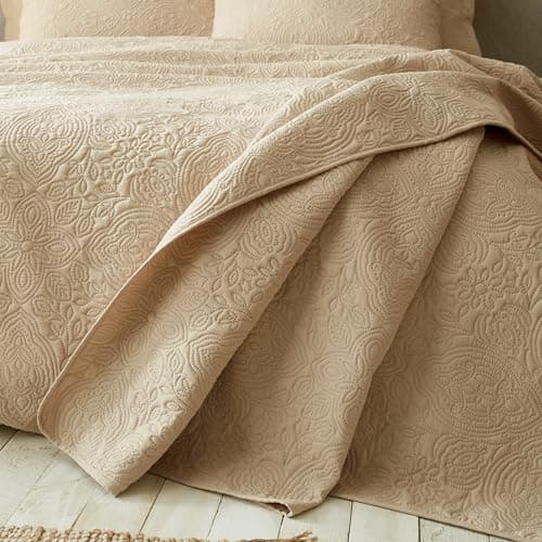 Image of Pineapple Elephant Casablanca Pinsonic 220x230cm Bedspread Natural