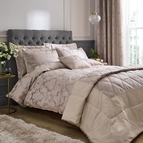 Image of Catherine Lansfield Damask Jacquard Double Duvet Cover Set with Pillowcases Champagne Gold