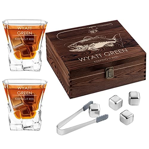 Image of Maverton Whisky Stones & 2 Engraved Glasses Gift Set - 250ml Whisky Glasses in Personalised Wooden Box - Gift for Men - Gift idea for him - Reel