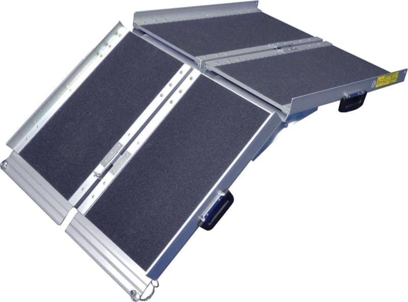 Aidapt Folding Suitcase Ramp 4ft Black
