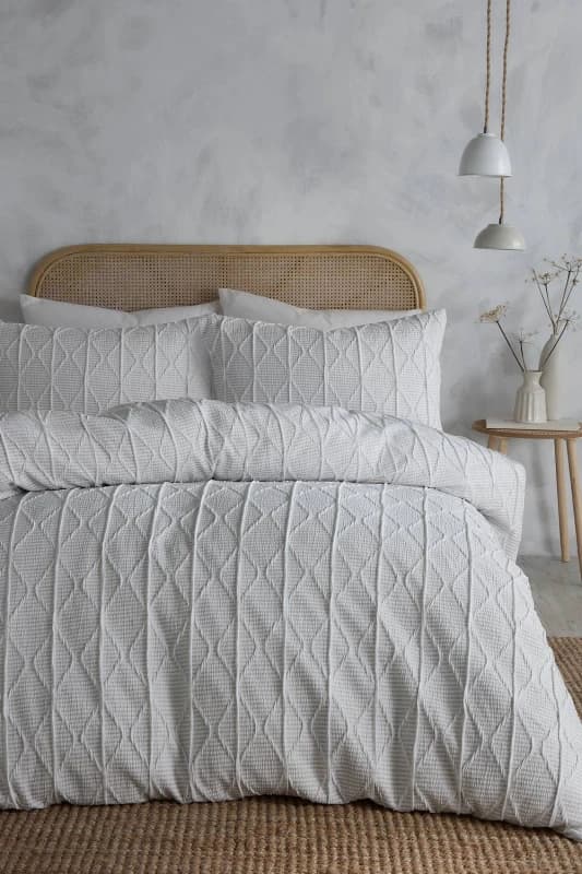 Serene Crinkle Stripe Duvet Cover Bedding Set White