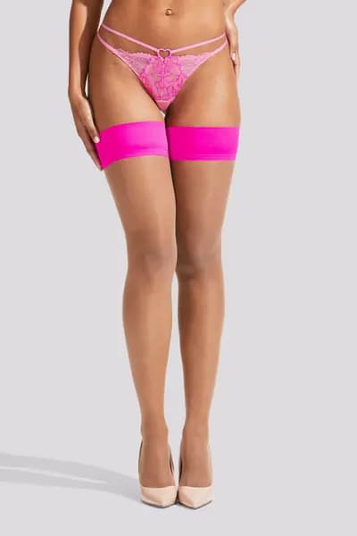 Plain Top Hold Ups
