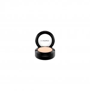 MAC Studio Finish Spf 35 Concealer Nc15