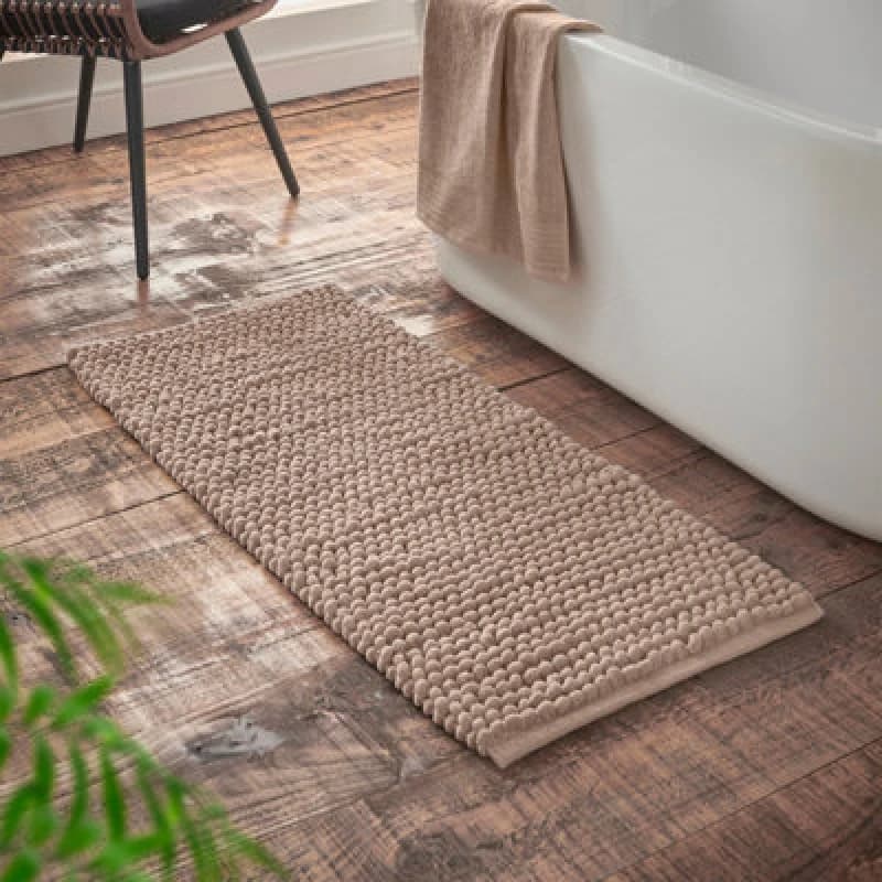 Bianca 'Aspen Bobble' Bath Runner Natural