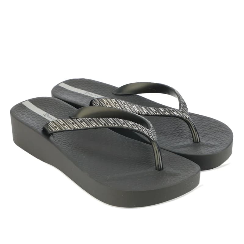 Ipanema Mesh Wedge Links Sandals - Black 4
