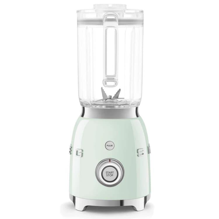 Image of Smeg BLF03PGUK 50s Retro 800W Blender