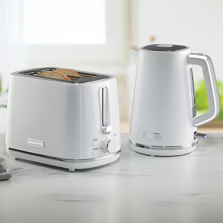 Image of Daewoo SDA2681GE Stirling 1.7L Jug Kettle & 2 Slice Toaster Set