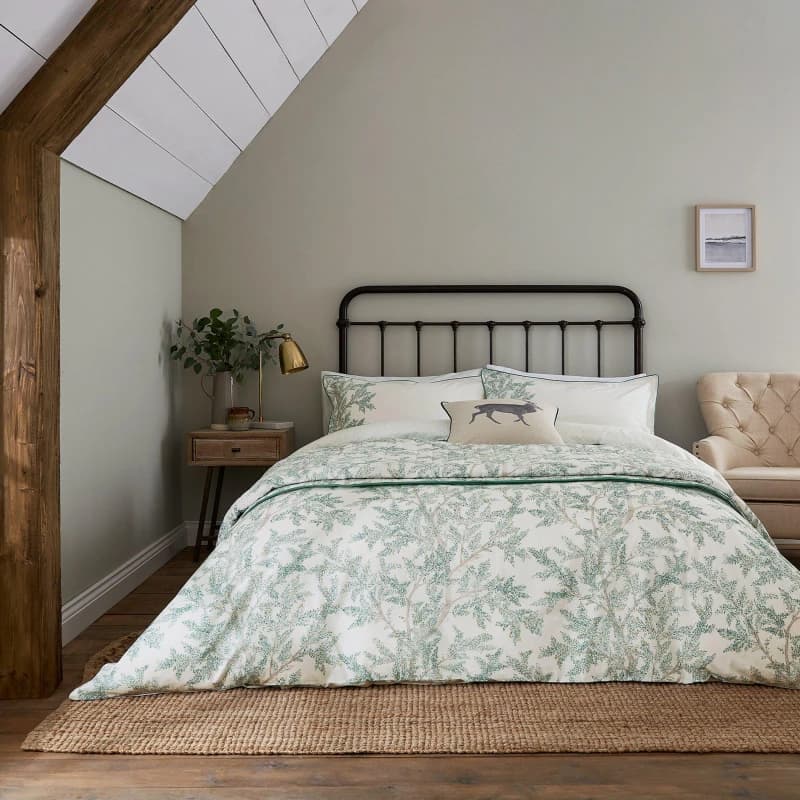 Image of Sanderson 'FarthingWood'CottonDuvetSet Green