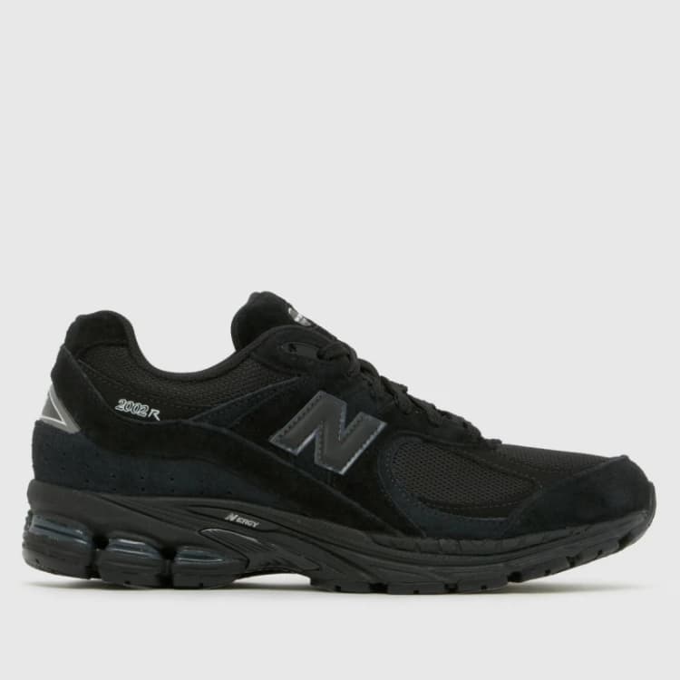 Image of New Balance 2002 Trainers in Black UK 11 (EU 45½)