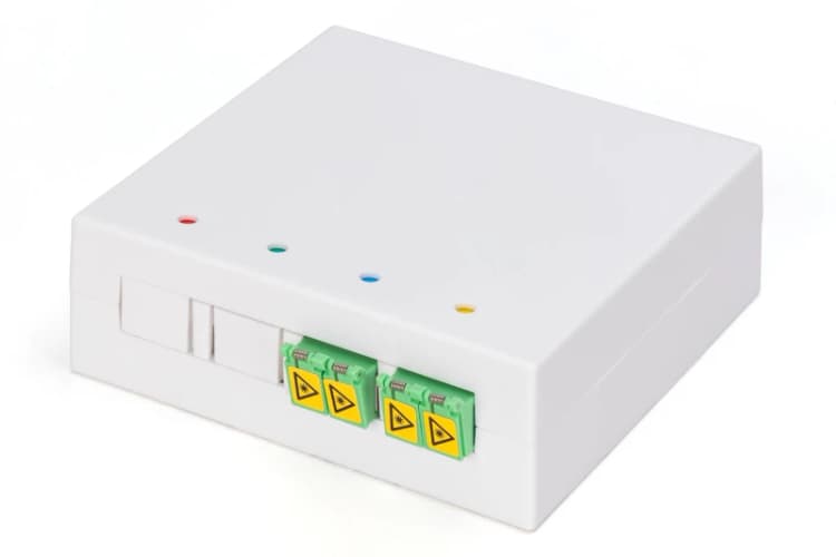 Image of Digitus FTTH housing. 2 x LC/APC DX coupler with shutter