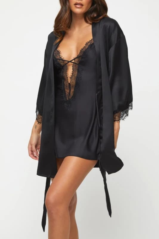 Image of Ann Summers Womens Cherryann Satin Robe Black Size: Large Black Female L