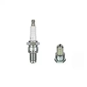 Image of 1x NGK Copper Core Spark Plug BR8ET (4221)