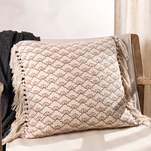 Image of Saku Cushion Pecan, Pecan / 50 x 50cm / Polyester Filled