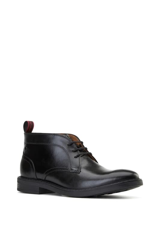 Image of Base London Base London Men Lincoln Chukka Boot in Black Size: 11 Black 11 Male 5063294201954