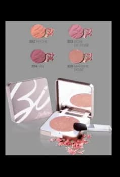 Image of BioNike Defense Color Pretty Touch Fard Compact Color 302 Peaches