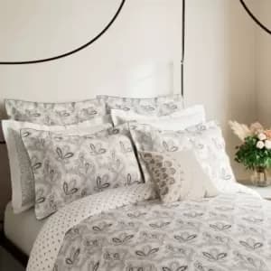 Image of V&A Aarya Super Kingsize Duvet Cover, Ivory