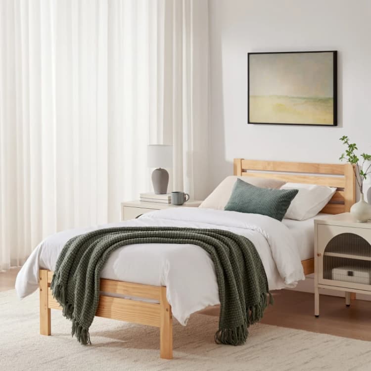 Image of FurnitureboxUK FurnitureboxUK Declan Solid Pine Single Bed Frame in Light Oak Light Oak Single Unisex 5061064387150