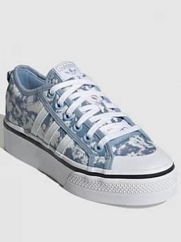 Image of adidas Originals Nizza Platform - Blue/Floral, Blue Floral, Size 4, Women