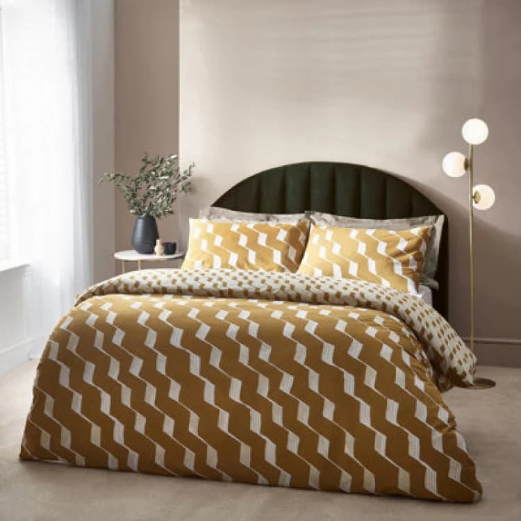 Image of HOEM Hoem Zabine Abstract Geometric Cotton Rich Reversible Duvet Cover Set, Super King, Yellow
