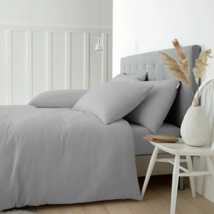 Image of Catherine Lansfield Catherine Lansfield 'Brushed Cotton' Duvet Cover Set in Grey Size: Double Grey Double Unisex 5057681115375