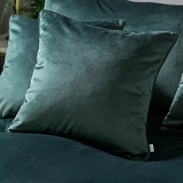 Image of Laurence Llewelyn-Bowen Montrose Cushion Bottle (Green)