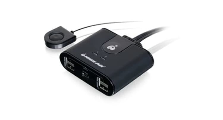 Image of iogear GUS402 computer data switch