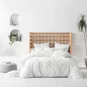 Image of Palm Springs Ogee Tufted Duvet Cover Set White