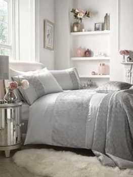 Image of Velvet Wave Duvet Set - Sk