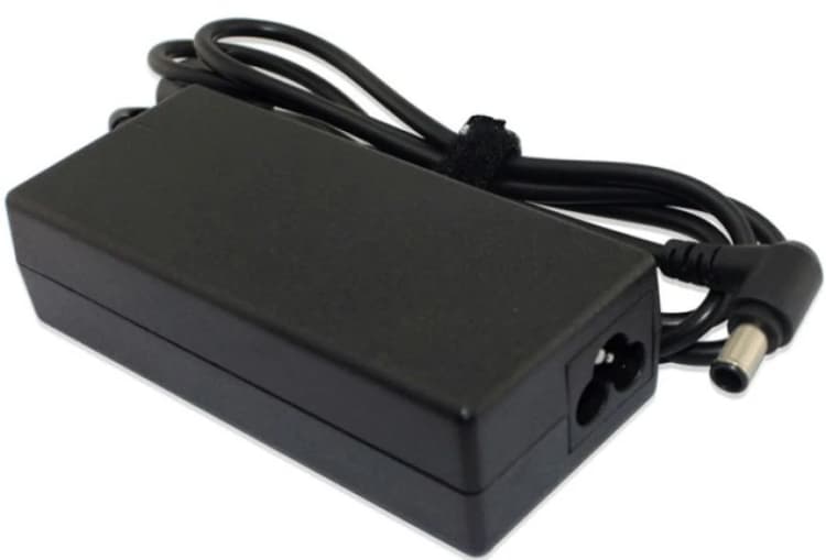 Image of CoreParts MBA50139 power adapter/inverter Indoor 90 W Black