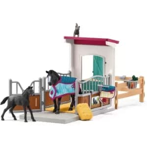 Image of Horse Box With Mare And Foal
