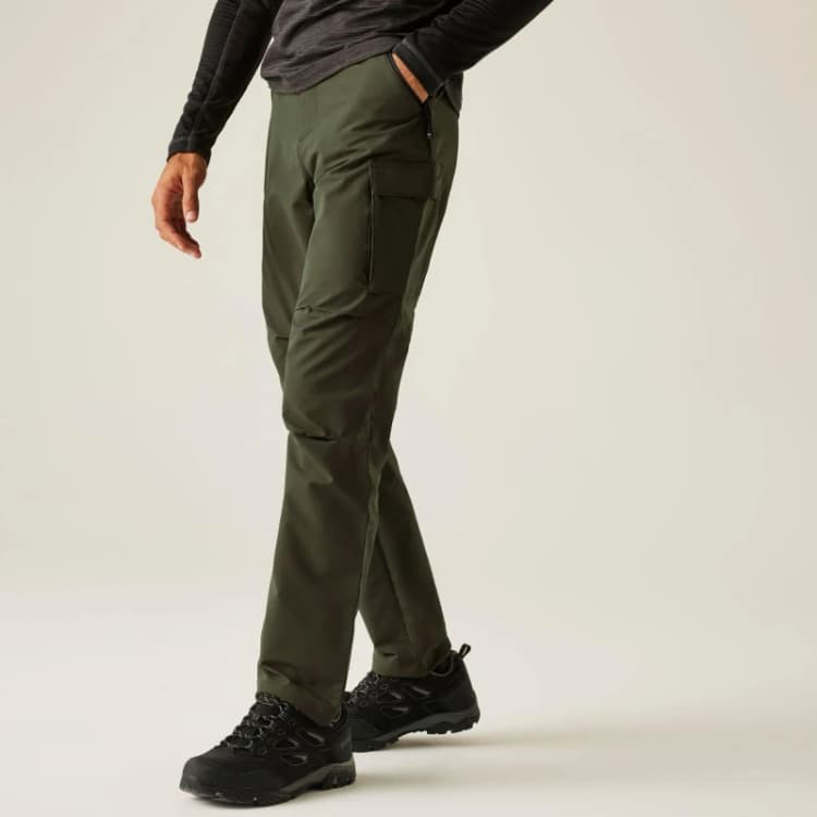 Image of Regatta Regatta Men Questra Durable Water-Repellent Cargo Trousers in Green Size: 33R Green 33R Male 5063019764092