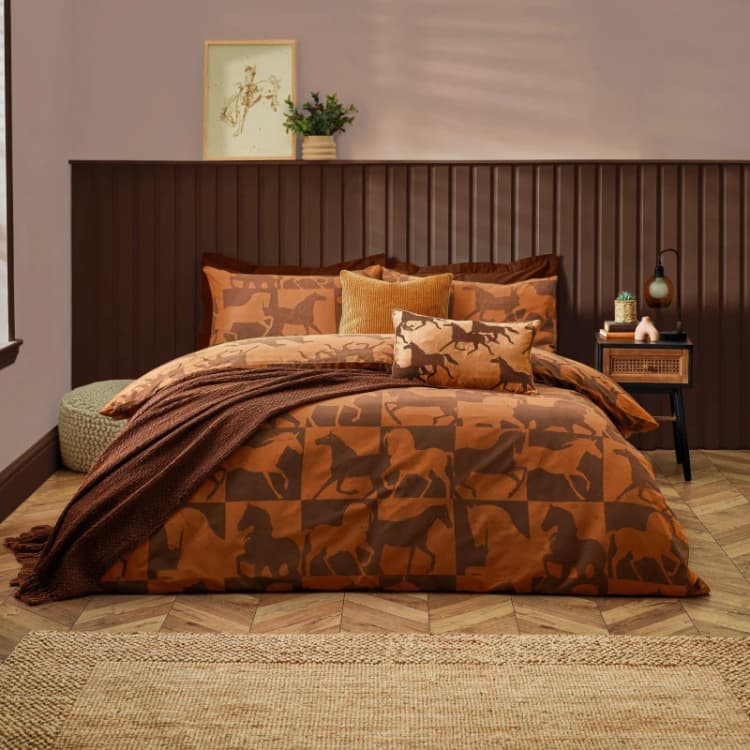 Image of Herve Reversible Duvet Cover Set Tan / Super King