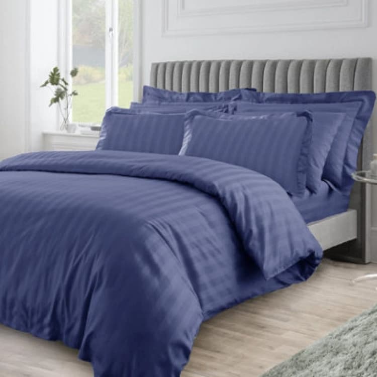 Image of Velosso Elegant Embossed Design Duvet Cover & Pillowcase Set in Navy Size: Super King Navy Unisex Super King