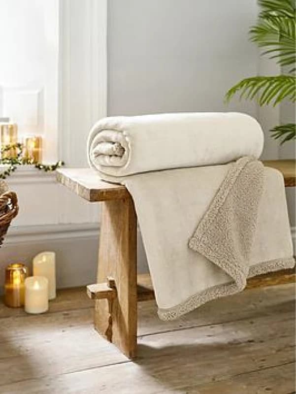 Image of Deyongs Hazelwood Sherpa Throw 130X170Cm Oyster Grey WMU3M Unisex